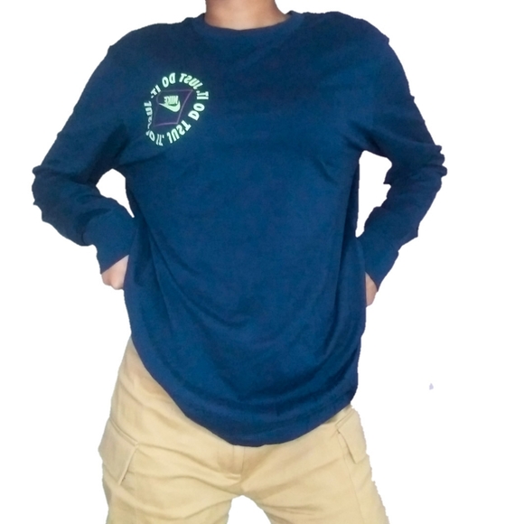 Nike long sleeve graphic navy blue and neon green relaxed fitting shirt - Picture 2 of 5